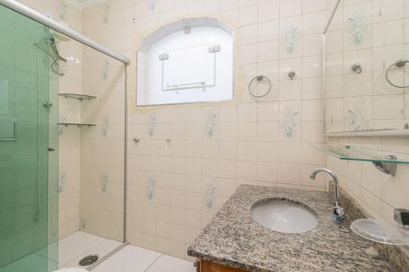 Casa para alugar com 300m², 4 quartos e 3 vagasBanheiro da Suíte 2