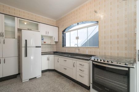 Casa para alugar com 300m², 4 quartos e 3 vagasCozinha 1