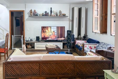 Casa de condomínio à venda com 210m², 4 quartos e 1 vagaSala 