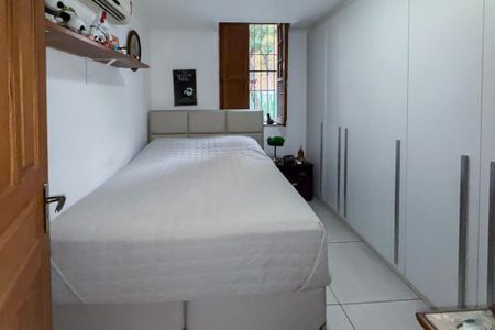 Casa de condomínio à venda com 210m², 4 quartos e 1 vagaQuarto 4