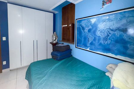 Casa de condomínio à venda com 210m², 4 quartos e 1 vagaQuarto 1
