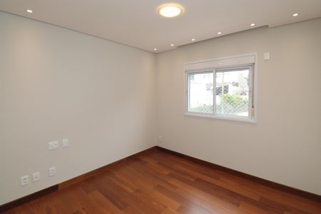 Apartamento à venda com 136m², 3 quartos e 2 vagasSuíte