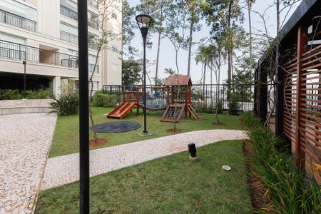 Apartamento à venda com 136m², 3 quartos e 2 vagasÁrea comum - Playground