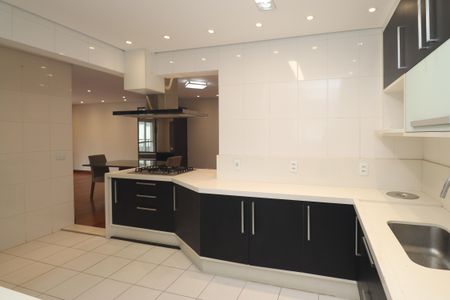 Apartamento à venda com 136m², 3 quartos e 2 vagasCozinha