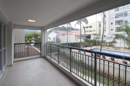 Apartamento à venda com 136m², 3 quartos e 2 vagasVaranda