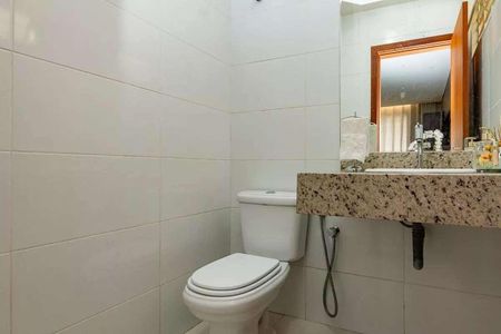Casa à venda com 267m², 4 quartos e 3 vagas