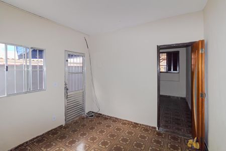 Sala de casa para alugar com 2 quartos, 120m² em Jardim Santa Teresinha, São Paulo