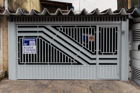 Casa para alugar com 120m², 2 quartos e sem vagaFachada