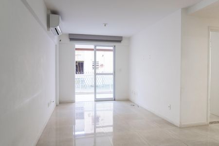 Apartamento à venda com 86m², 3 quartos e 1 vagaSala