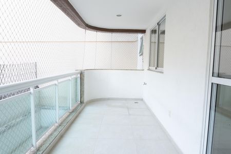 Apartamento à venda com 86m², 3 quartos e 1 vagaVaranda