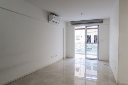 Apartamento à venda com 86m², 3 quartos e 1 vagaSala