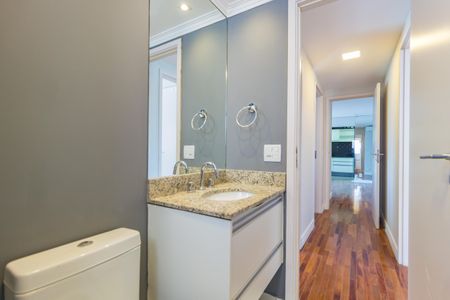 Apartamento para alugar com 133m², 3 quartos e 2 vagasBanheiro - Social