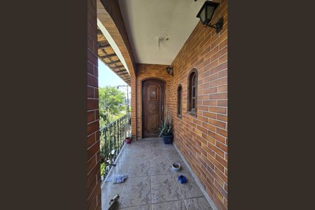 Casa para alugar com 174m², 2 quartos e 1 vagaVaranda