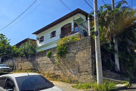 Casa para alugar com 174m², 2 quartos e 1 vagaFachada