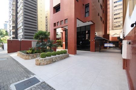 Apartamento para alugar com 114m², 3 quartos e 2 vagasFachada