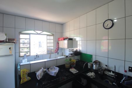 Casa à venda com 87m², 2 quartos e 1 vagaCozinha e Área de Serviço