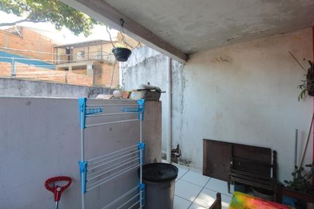 Casa à venda com 87m², 2 quartos e 1 vagaVaranda