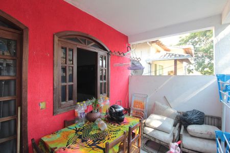 Casa à venda com 87m², 2 quartos e 1 vagaVaranda