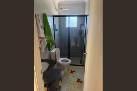 Casa de condomínio para alugar com 50m², 2 quartos e 2 vagas Casa de condomínio para alugar com 50m², 2 quartos e 2 vagasBanheiro