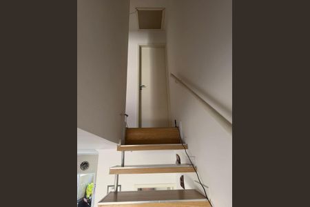 Casa de Condomínio para alugar com 2 quartos, 50m² em Chácara Rincão, Cotia