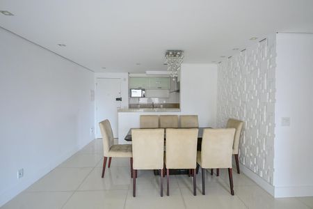 Apartamento à venda com 75m², 2 quartos e 1 vagaSala de Jantar