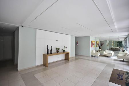 Apartamento à venda com 75m², 2 quartos e 1 vaga Apartamento à venda com 75m², 2 quartos e 1 vagaHall Social