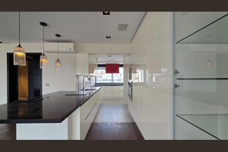Apartamento à venda com 172m², 3 quartos e 4 vagas