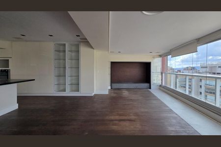 Apartamento à venda com 172m², 3 quartos e 4 vagas