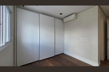 Apartamento à venda com 172m², 3 quartos e 4 vagas