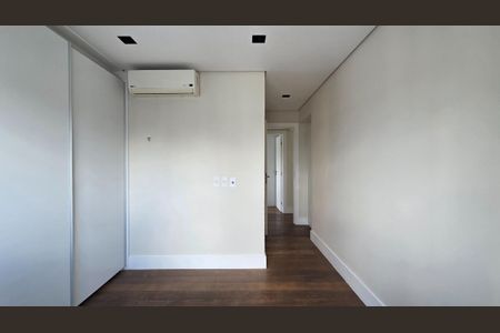 Apartamento à venda com 172m², 3 quartos e 4 vagas