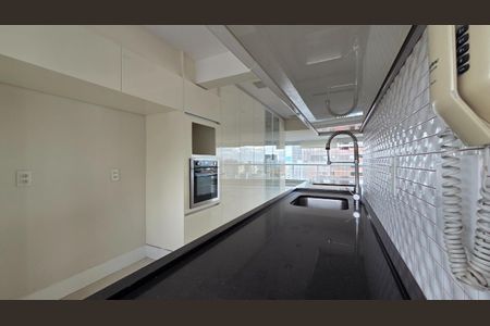 Apartamento à venda com 172m², 3 quartos e 4 vagas