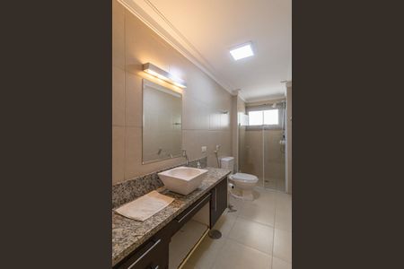 Apartamento para alugar com 180m², 2 quartos e 2 vagasBanheiro Social