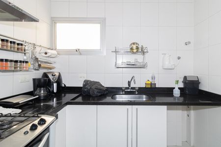 Apartamento para alugar com 180m², 2 quartos e 2 vagasCozinha