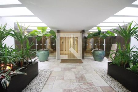 Apartamento para alugar com 180m², 2 quartos e 2 vagasÁrea externa