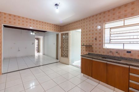Casa para alugar com 250m², 3 quartos e 5 vagasCozinha 
