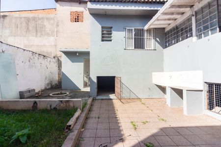 Casa para alugar com 250m², 3 quartos e 5 vagasQuintal