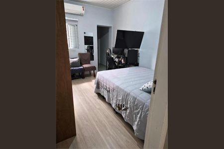 Casa à venda com 4 quartos, 262m² em Bela Aliança, São Paulo
