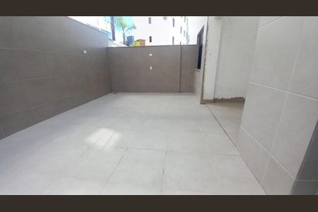 Apartamento à venda com 34m², 3 quartos e 2 vagas