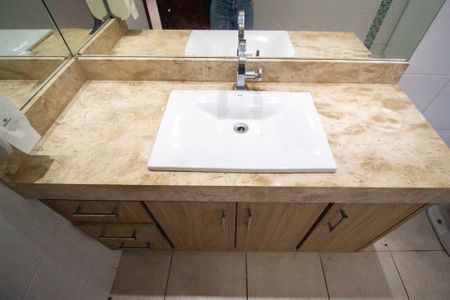 Casa para alugar com 188m², 4 quartos e 2 vagasBanheiro 1