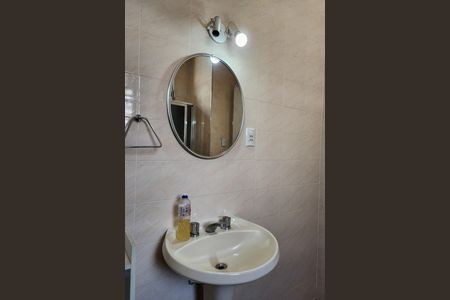 Apartamento à venda com 72m², 2 quartos e 1 vaga Apartamento à venda com 72m², 2 quartos e 1 vagaBanheiro