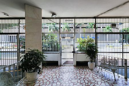 Apartamento à venda com 72m², 2 quartos e 1 vaga Apartamento à venda com 72m², 2 quartos e 1 vagaÁrea Comum