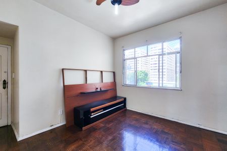 Apartamento à venda com 72m², 2 quartos e 1 vaga Apartamento à venda com 72m², 2 quartos e 1 vagaSala