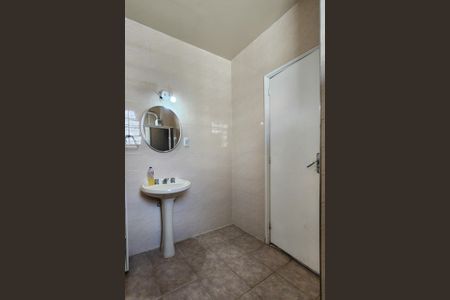 Apartamento à venda com 72m², 2 quartos e 1 vaga Apartamento à venda com 72m², 2 quartos e 1 vagaBanheiro