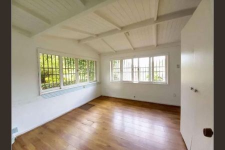 Casa para alugar com 8 quartos, 584m² em Cosme Velho, Rio de Janeiro
