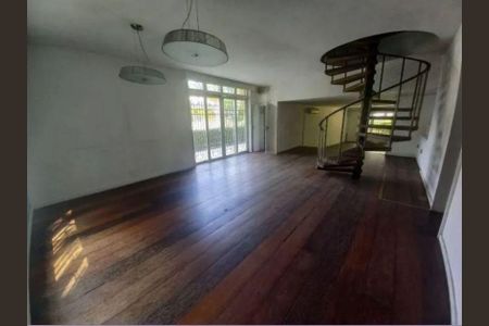 Casa para alugar com 8 quartos, 584m² em Cosme Velho, Rio de Janeiro