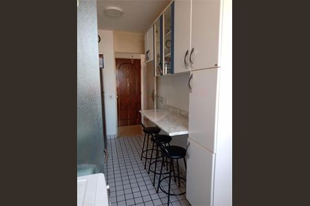 Apartamento à venda com 64m², 3 quartos e sem vaga