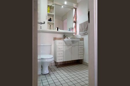 Apartamento à venda com 64m², 3 quartos e sem vaga
