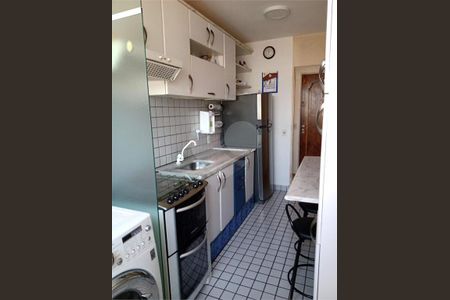 Apartamento à venda com 64m², 3 quartos e sem vaga