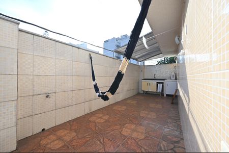 Casa à venda com 212m², 3 quartos e 4 vagasÁrea Externa