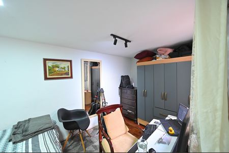 Casa à venda com 212m², 3 quartos e 4 vagasQuarto Casa2